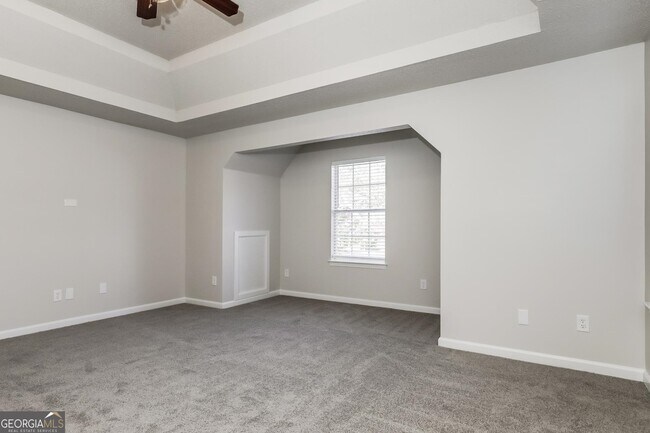 Building Photo - 5755 Blacktop Ct
