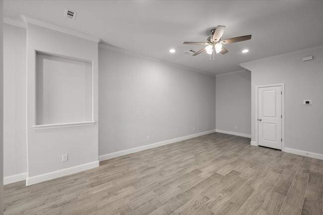 Building Photo - Brand New Luxury Townhouse in North Arlington