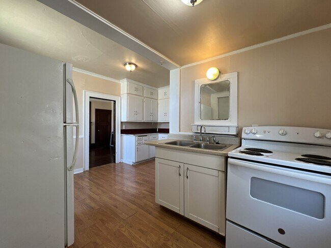Building Photo - 93 Kaufmann Ave