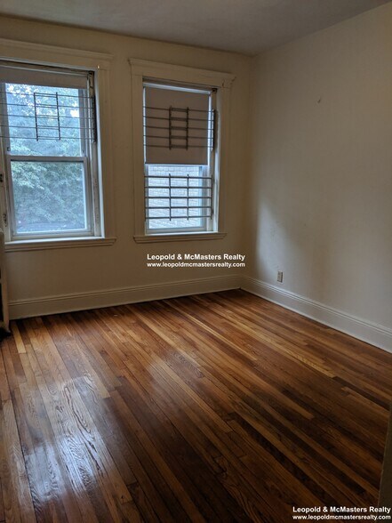 Building Photo - 8 Egremont Rd