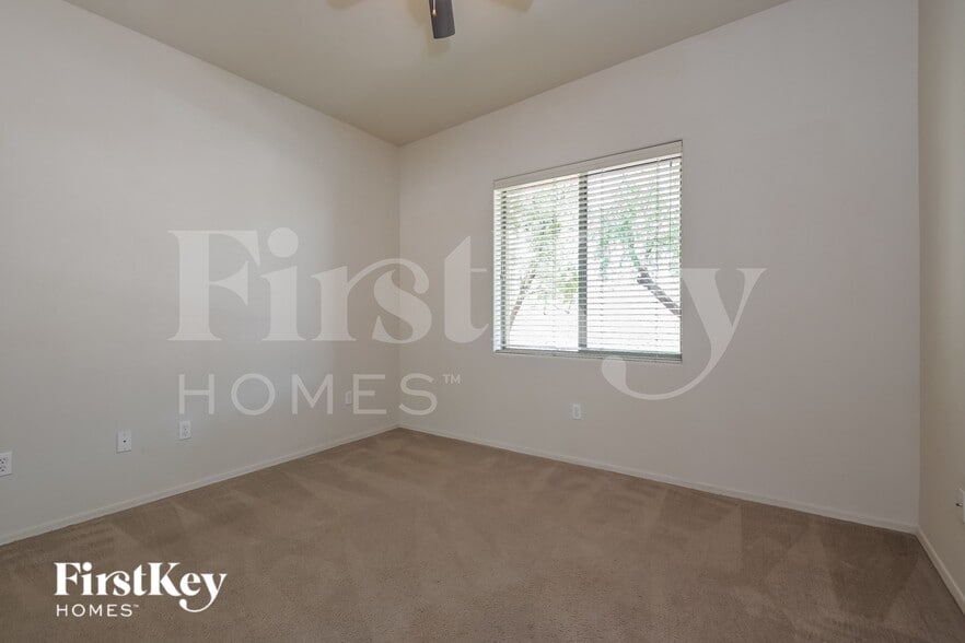 Building Photo - 13558 E High Plains Ranch St