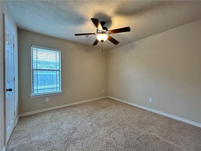 Building Photo - 1109 Pamplin Ct