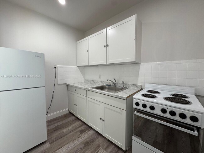 Building Photo - 8201 Abbott Ave