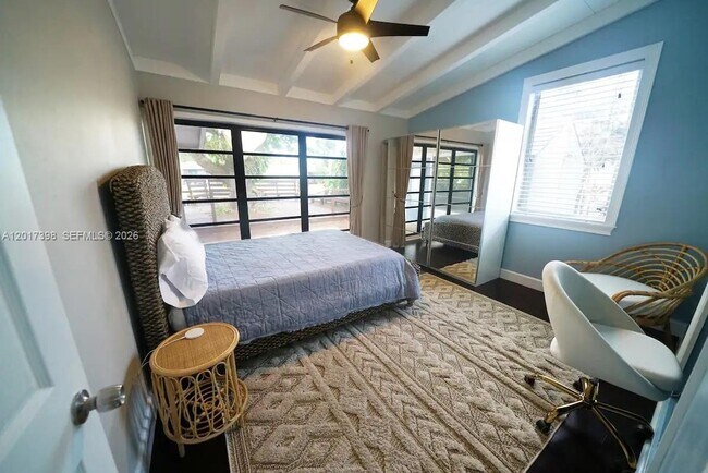 Building Photo - 2518 Gulfstream Ln
