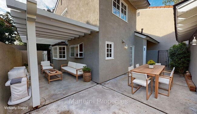 Building Photo - 2761 Vista Umbrosa