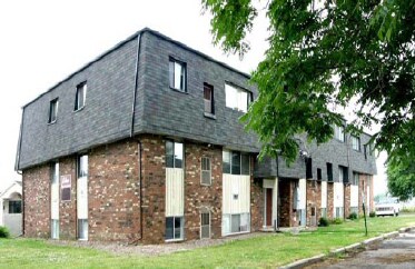 Primary Photo - Water's Edge Apartments