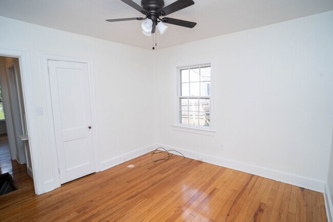 Building Photo - 1114 8th Ave