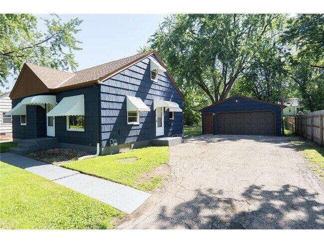 Building Photo - 3708 Xenia Ave N