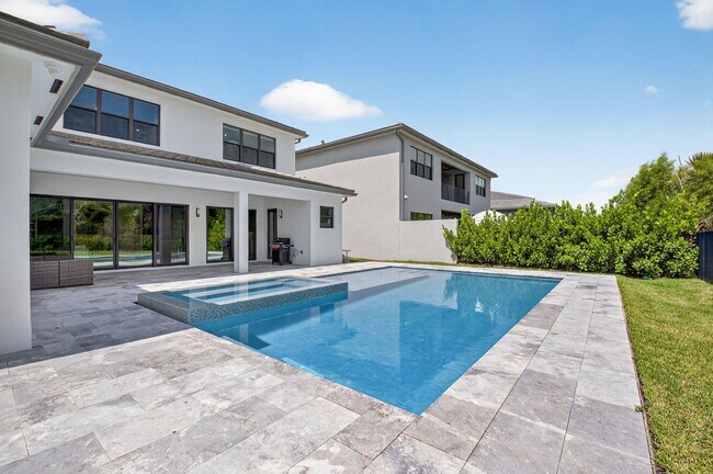Building Photo - 8521 Ganton Dr