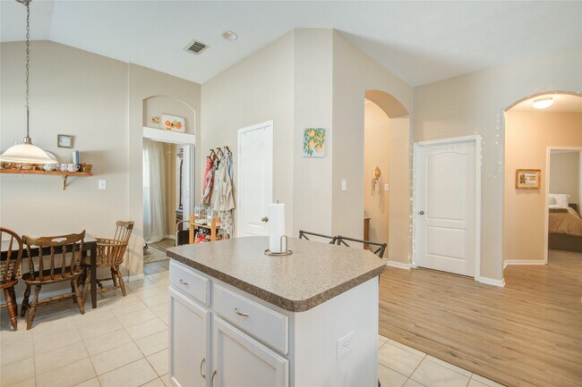Building Photo - 17231 Hollow Sands Ct