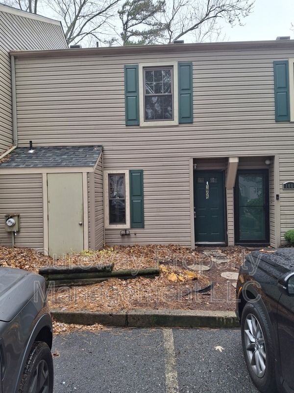 Primary Photo - 1005 Bromley Estate