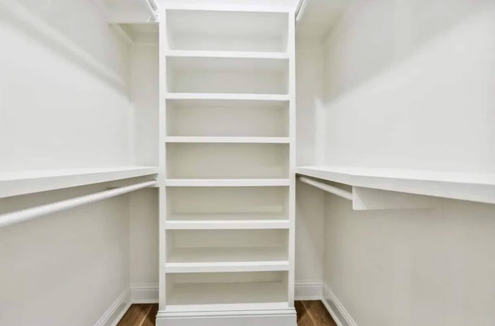 Primary Walk In Closet - 2106 Tennessee St