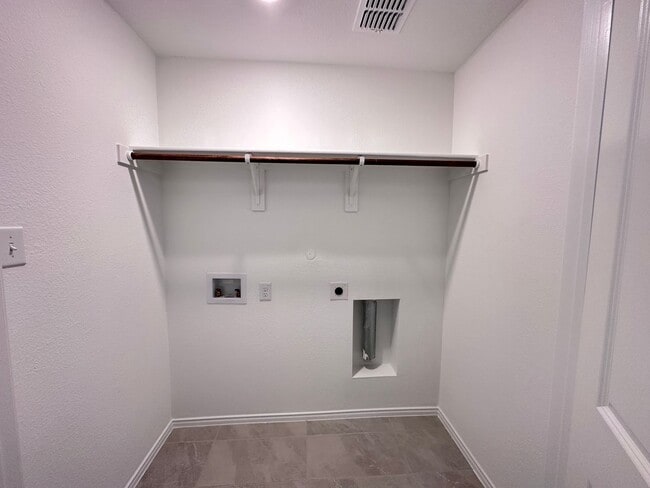 Building Photo - BRAND NEW HOUSE!!!