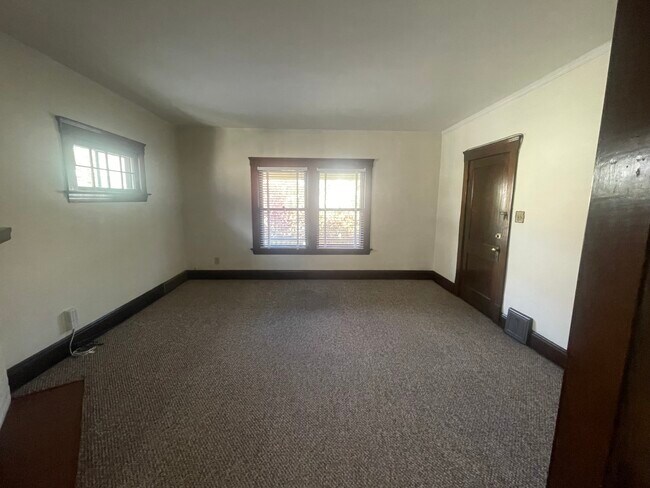 Living Room - 1276 Fry Ave