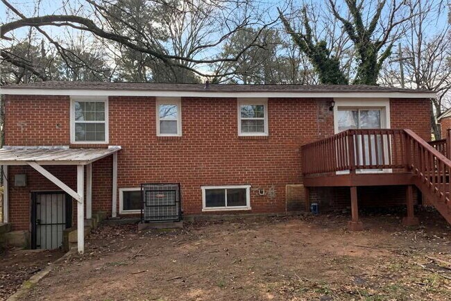 Building Photo - 324 Macedonia Rd SE