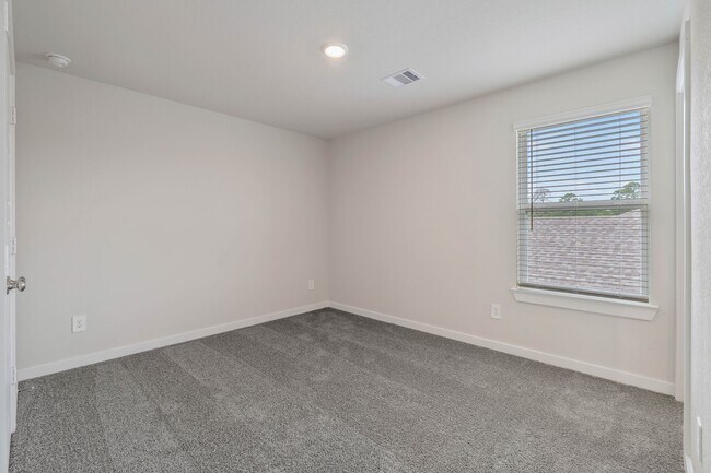 Building Photo - 17901 Stone Ter Ct