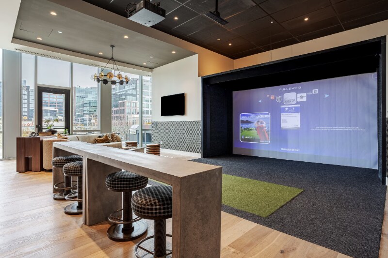 Building Photo - 123 N May St