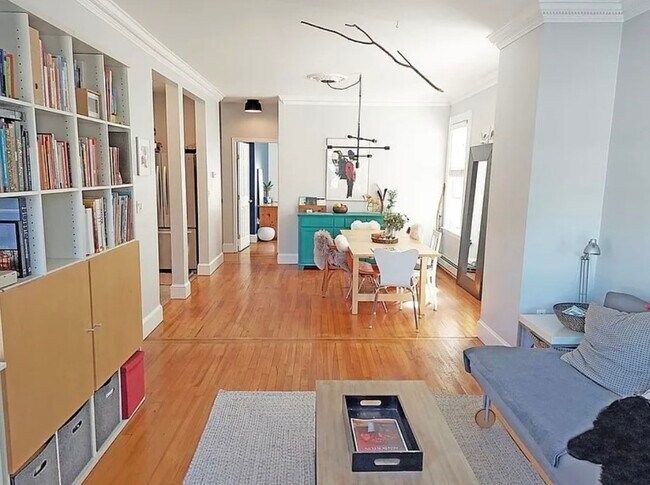 Building Photo - 118 Franklin St