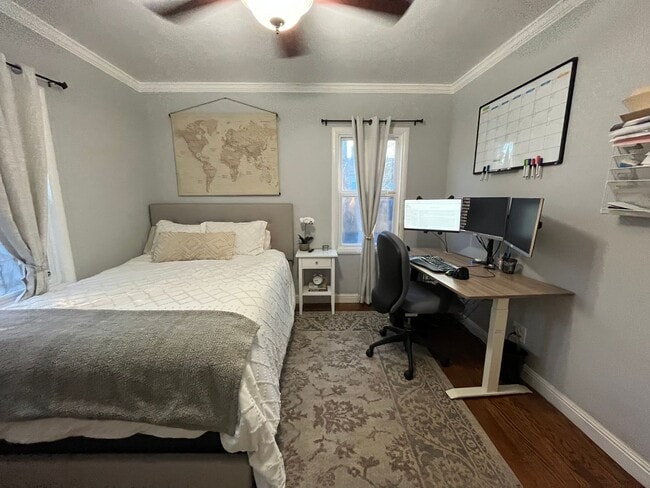 Building Photo - 1909 39th St