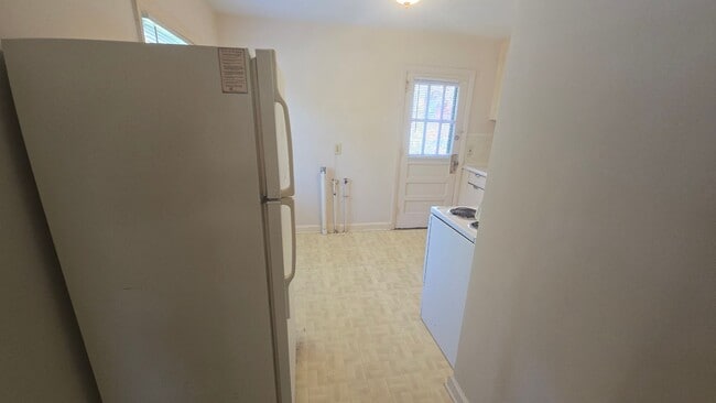 Building Photo - Forest Acres