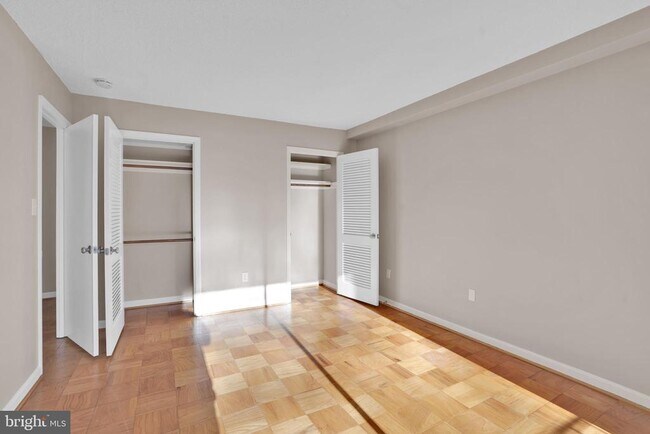 Building Photo - 2100 Washington Ave