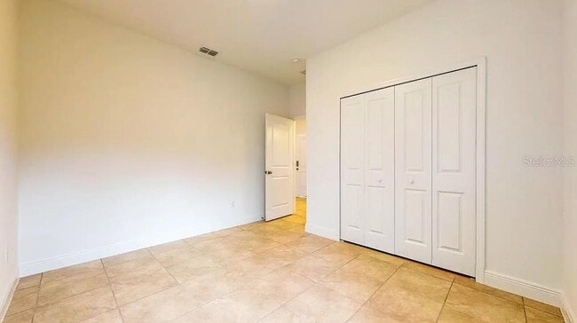 Building Photo - 2343 W Swanson Dr