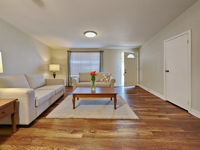 Building Photo - 13426 Tyringham St