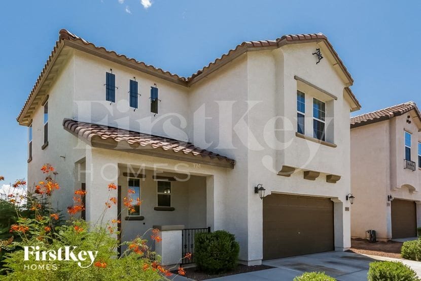 Building Photo - 7915 S 8th Way