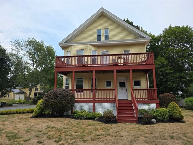 Building Photo - 318 Summer St