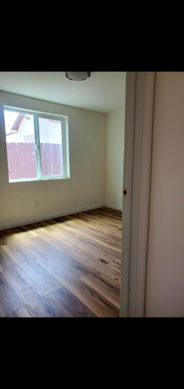 Building Photo - 1373 Holly Ave