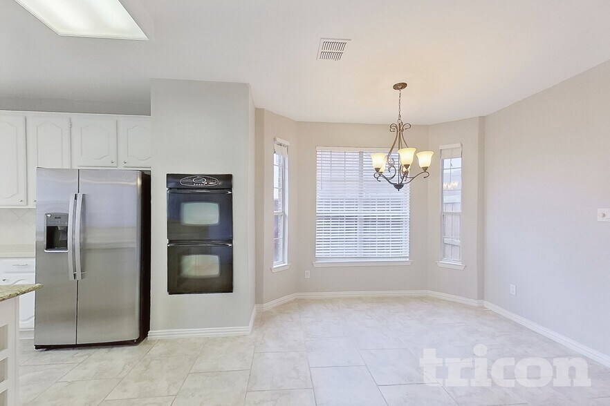 Building Photo - 5813 Norfolk Ln