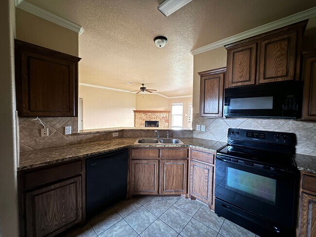 Building Photo - 3100 Rockwall Dr