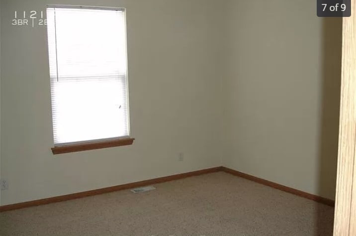 Building Photo - 1123 NW Scenic Dr