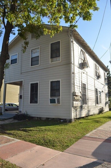 Building Photo - 2502 Saltus St