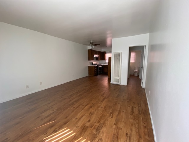 Living Space - 838 7th St