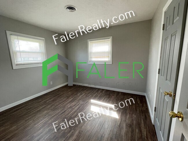 Building Photo - Completely Remodeled Kettering Home