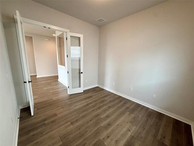 Building Photo - 6410 Velvet Leaf Ln