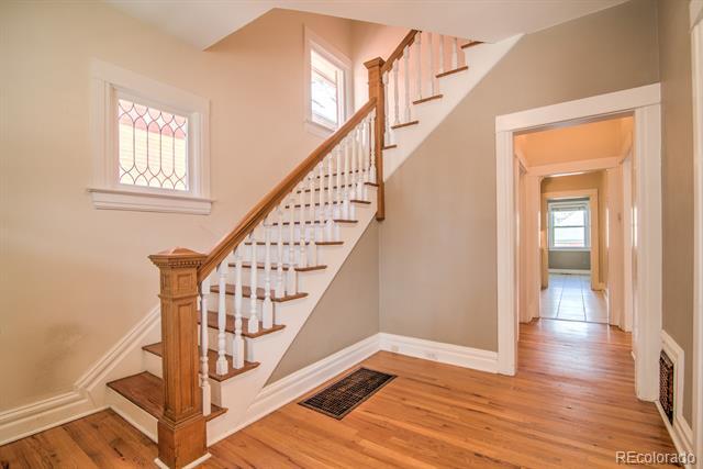 Building Photo - 86 S Pearl St