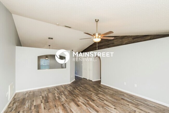 Building Photo - 3 Bedroom Pet-Friendly Home in PALM BAY, F...