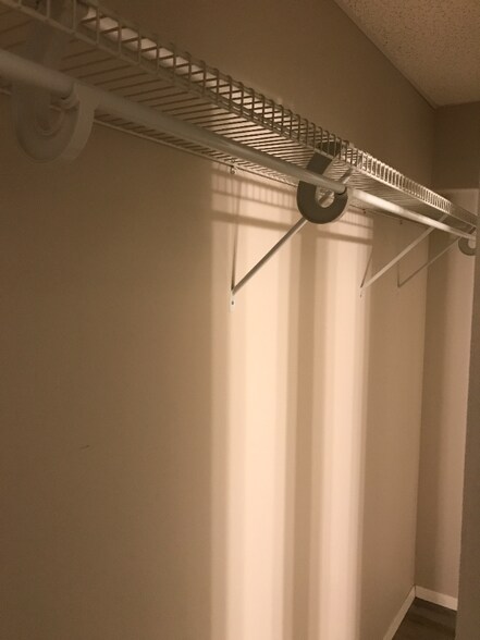 Building Photo - 351 Chicago Rd