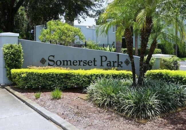 Building Photo - 2814 Somerset Park Dr