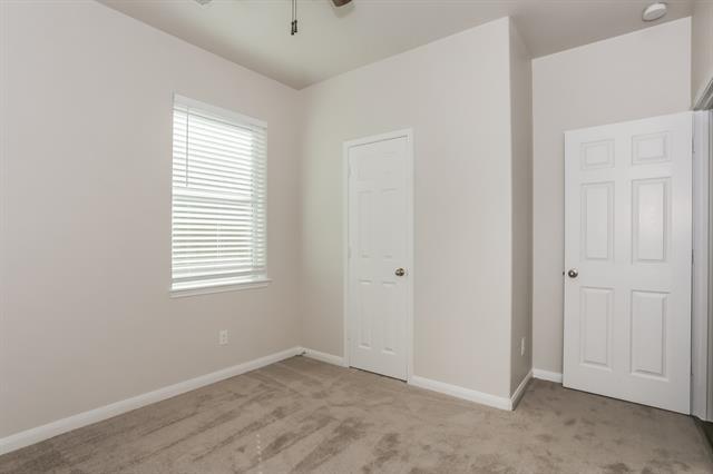 Building Photo - 12417 Shine Ave