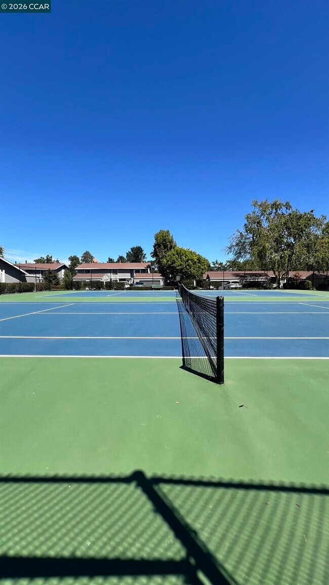 Building Photo - 2828 Royal Ann Ln