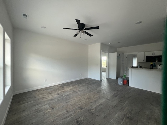 Building Photo - 585 Panich St