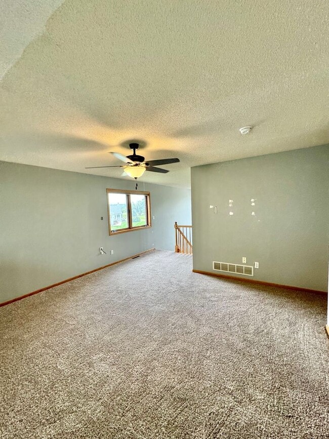 Building Photo - 4851 Tee Ct SW