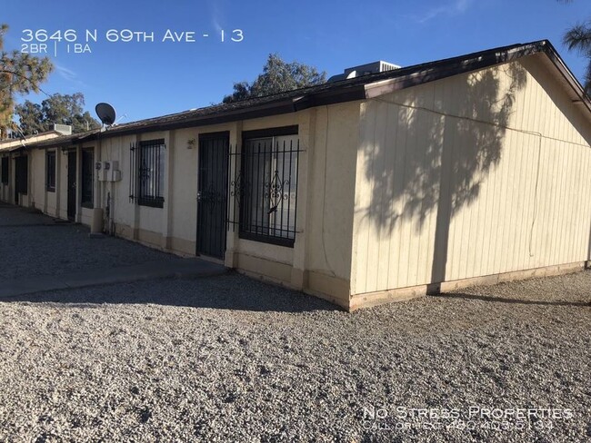 Building Photo - 2 Bed Condo at 67th Ave and Indian School Rd!