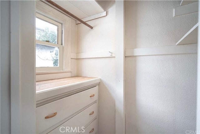 Building Photo - 2421 Heliotrope Dr