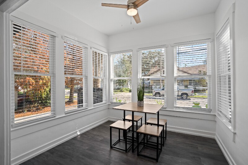 Building Photo - 2009 W Dekle Ave