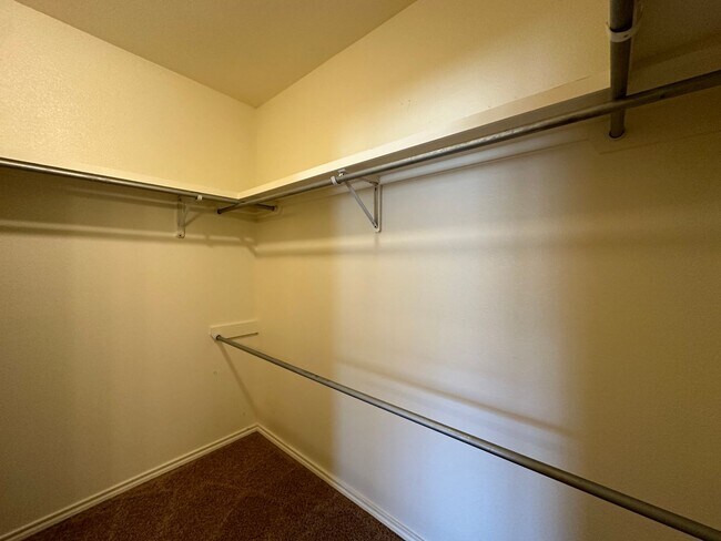 Building Photo - 4422 105th St