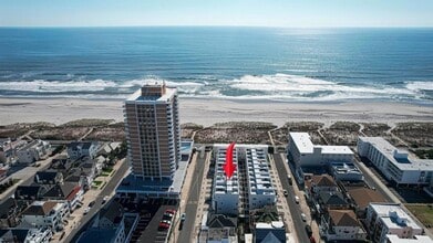 Building Photo - 112 S Weymouth Ave